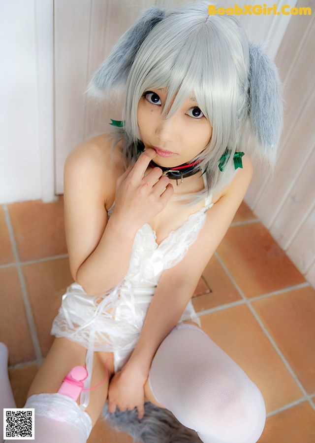 Sakuya Izayoi - Striptease Latina Girlfrend No.105a0d